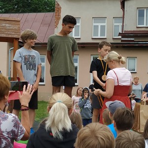 BĚH HARTECKOU ALEJÍ - 15. ročník tradičních školních závodů