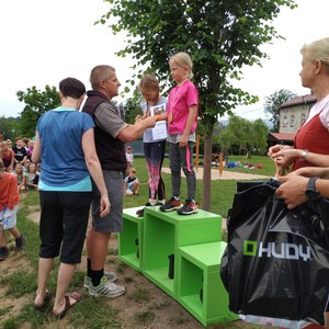 BĚH HARTECKOU ALEJÍ - 15. ročník tradičních školních závodů