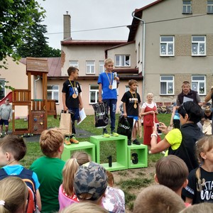 BĚH HARTECKOU ALEJÍ - 15. ročník tradičních školních závodů