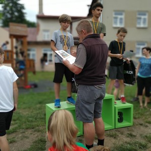 BĚH HARTECKOU ALEJÍ - 15. ročník tradičních školních závodů