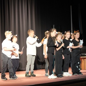 Oslavy 90 let - školní akademie