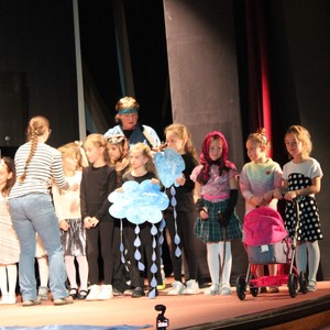 Oslavy 90 let - školní akademie