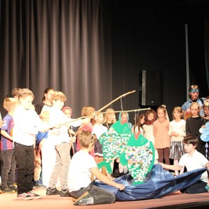 Oslavy 90 let - školní akademie