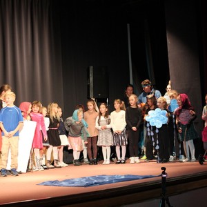 Oslavy 90 let - školní akademie