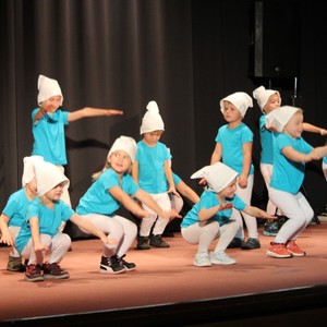 Oslavy 90 let - školní akademie