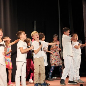 Oslavy 90 let - školní akademie