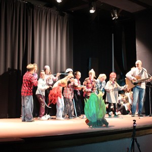 Oslavy 90 let - školní akademie