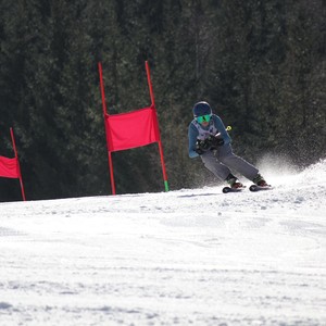 Závody ve sjezdu na lyžích