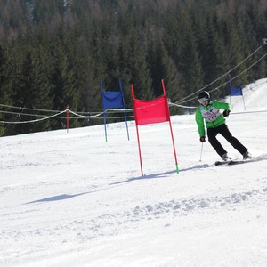 Závody ve sjezdu na lyžích