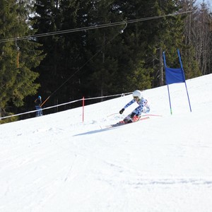 Závody ve sjezdu na lyžích