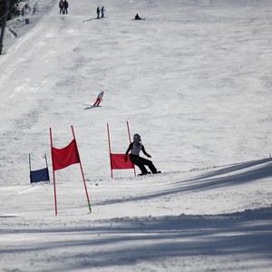 Závody ve sjezdu na lyžích