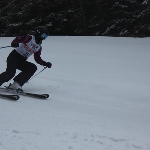 Školní závody ve sjezdovém lyžování