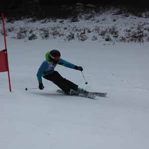 Školní závody ve sjezdovém lyžování