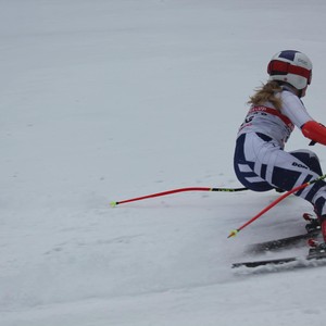 Školní závody ve sjezdovém lyžování
