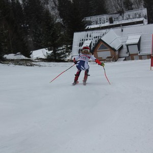 Školní závody ve sjezdovém lyžování