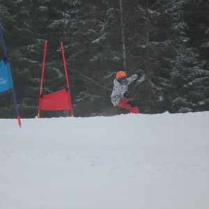 Školní závody ve sjezdovém lyžování