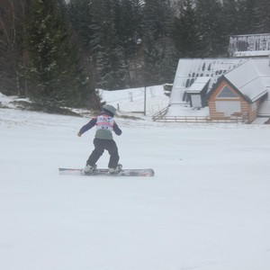 Školní závody ve sjezdovém lyžování