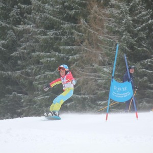 Školní závody ve sjezdovém lyžování