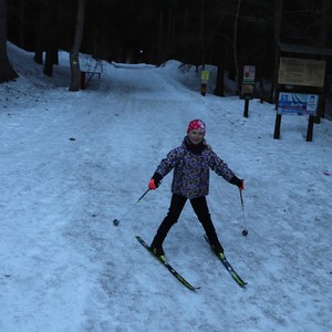 Družina na běžkách + sáňkování na Medvědíně