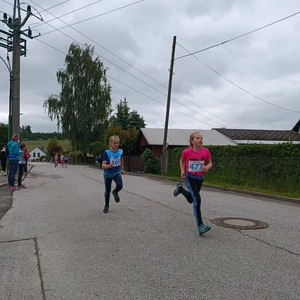 Běh Harteckou alejí