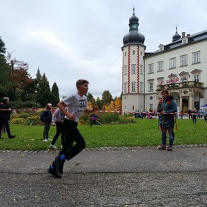 Běh zámeckým parkem