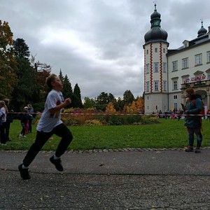 Běh zámeckým parkem