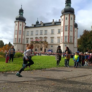 Běh zámeckým parkem