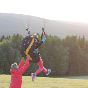 Skialpinismus, paragliding